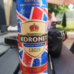 kurze Pause von den ganzen Loks - very British das belarusische Bier