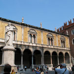 Verona - Dante statue