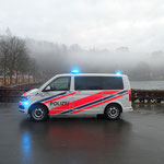 VW T6 mit VI-9000 Lichtbalken mit Blaulicht