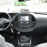 HTS Heavy Transport Service GmbH Ausnahmetransportbegleit-Fahrzeug mit LED Anzeigetafel