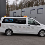 HTS Heavy Transport Service GmbH Ausnahmetransportbegleit-Fahrzeug mit LED Anzeigetafel