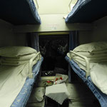 Die 6 Betten eines Hard-Sleeper-Abteils im Zug