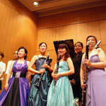 出演者は全員女性～～