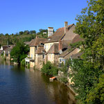 L'Aumance qui traverse le village 