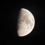 zunehmender Mond 4. September 2022 - Freihandfoto