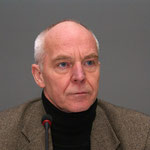 Dieter Rulff war bis 1989 Redakteur bei "Radio 100" und sorgte u.a. für die in der DDR-Opposition wichtige Sendung "Radio Glasnost"