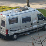 Der Ducato vor dem Hotel.