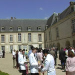 chateau de Condé 956yd² courtyard
