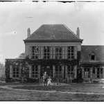 Kasteel voor 1906 - foto stadarchief Brugge