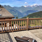 Terrasse de la piscine vue Mont-Blanc