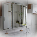 Spiegelschrank / Badmöbel
