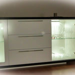 Sideboard mit Beleuchtung / Schränke