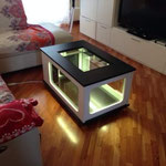 Acquario-tavolino completo 200 litri circa. Misure: approx. 100X63X51,5h (600)