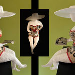 Lætitia GAVINI, "Big Pin'Up, Liseuse Rétro", Bandes plâtrées et papiers, H 32cm x L 23cm x P 15cm, 550 €, DISPONIBLE A L EMPRUNT