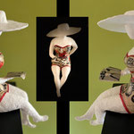 Lætitia GAVINI, "Big Pin'Up, Liseuse Rétro", Bandes plâtrées et papiers, H 32cm x L 23cm x P 15cm, 550 €, EMPRUNTÉE ACTUELLEMENT