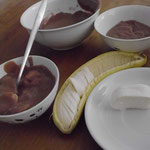 Unser Mittagssnack: Puddin, Banane und Mozarella