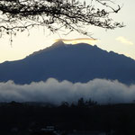 Sonnenuntergang hinter dem Vulkan Cayambe 