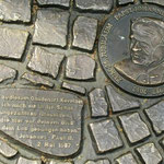 An dieser Stelle kniete am 2. Mai 1987 Papst Johannes Paul II.