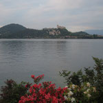 Ausblick bei Arona, über den See nach Angera