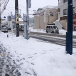 アトリエから駅までの道　蘇我駅は大雪です！