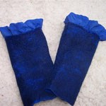 Stulpen blau mit Chiffonabschluss, Merino mit Seidenfasern