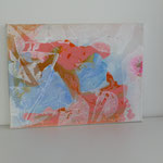 Abstraktes Acrylgemälde in sanftem Blau, Rose und Perlweiß