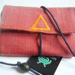 Personal Pouch Simply red Tabakbeutel mit Golden Triangle-Logo