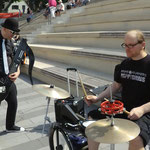 Straßenmusik macht glücklich # Mobile PA vs Drums # Happydrums