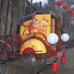 De riksja met inbouw voor de promotie van Chocomel zodat er Chocomel vanuit de fietstaxi getapt kon worden