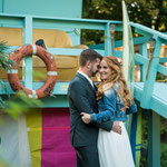 festival bruid met spijkerjasje van aim your wedding