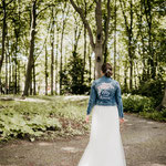 unieke spijkerjasjes voor bruiden door sabrina van aim your wedding