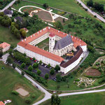 das Stift mit neuem Garten Ausblick 1