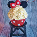 Minnie smashcake