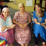 Michal and friend with Meheru Irani at Meherazad, India