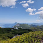 Weit hinter uns liegen Traunsee und Traunstein