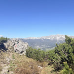 Diesen schönen Felsen (hier im Rückblick) hatten wir gerade überquert