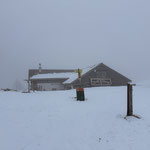 Die Lanznhütte hatte heute sogar geöffnet - hier würden wir später noch einkehren