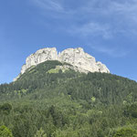 Unterhalb des spektakulären Losers lässt sich kaum erahnen, welch wunderschöne Landschaft sich direkt dahinter verbirgt