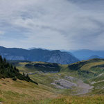 Nachdem der Himmel während unseres Abstiegs deutlich heller zu werden begann, habe ich noch einige Fotos der schönen Landschaft zusammengestellt