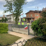 continua l'imbandieramento