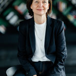 Ihre Business-Fotografen aus Berlin rücken die Mitarbeiter in den Fokus. Der Hintergrund verschwimmt.