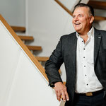 Gelungene Businessfotografie aus Berlin: Die Unternehmensführung mit geeigneter Bildsprache glänzen lassen.