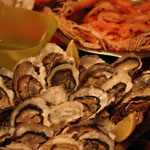 牡蠣の養殖の盛んなポール・ルカート。生牡蠣はフランスの冬の醍醐味です。