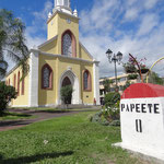La cathédrale de Papeete, et le kilomètre 0