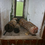 Weights in temporary storage in the ringing chamber