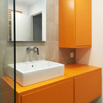 MEUBLE VASQUE ET ARMOIRE DE TOILETTE ORANGE