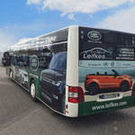 Busbeschriftung Vollverklebung Digitaldruck Landrover Leifkes Münster Buslinie