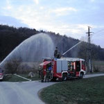 Wasserversorgung des TLF's für den Betrieb des Wasserwerfers.