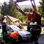 ...erforderte einen Kranwagen für die Bergung.