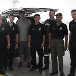 Das Team der Feuerwehr und Herr Hodi. 